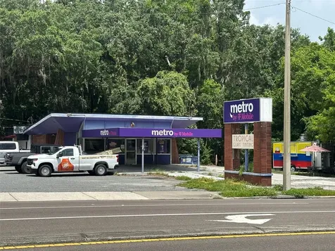 706/720 NW 13th Street Gainesville FL 32601