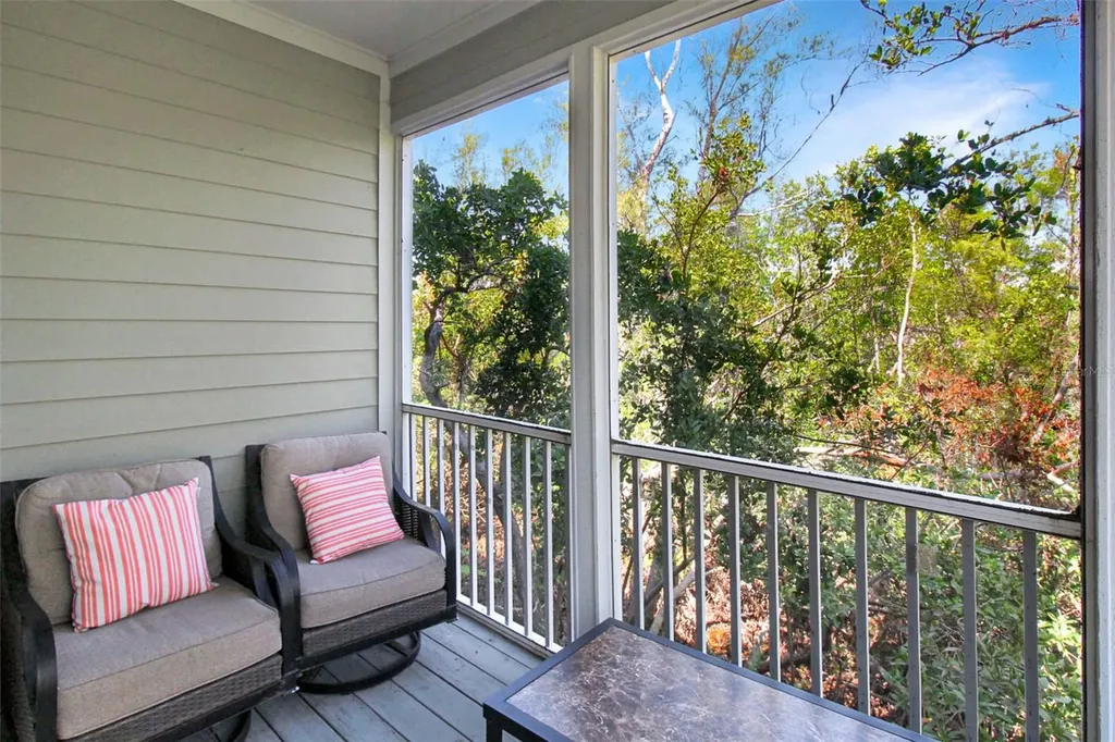 535 Forest Way Longboat Key FL 34228