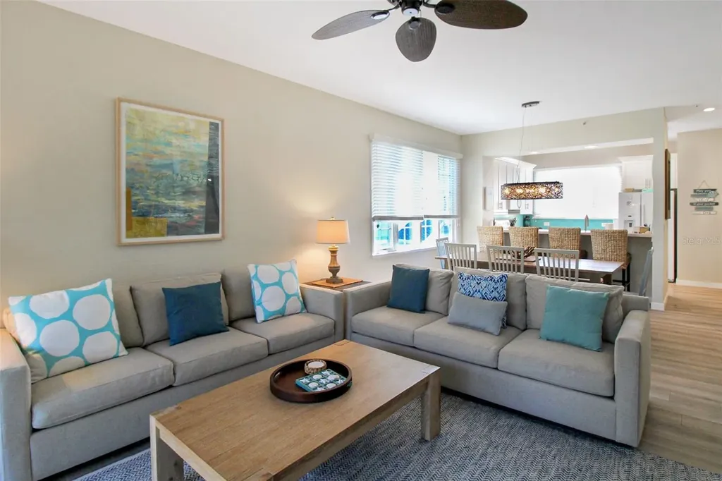 535 Forest Way Longboat Key FL 34228
