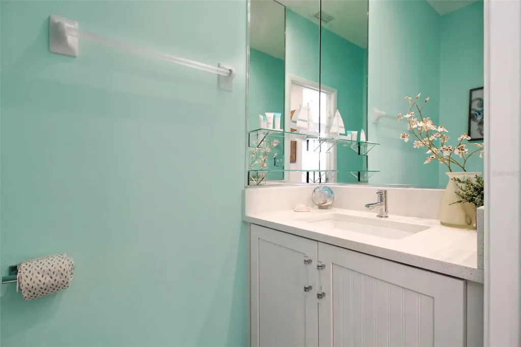 535 Forest Way Longboat Key FL 34228
