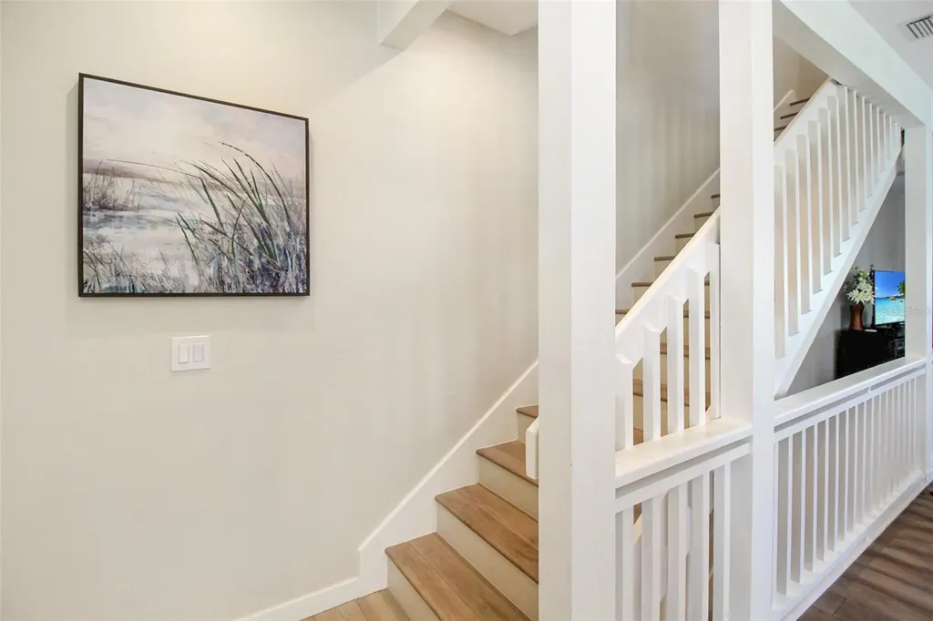 535 Forest Way Longboat Key FL 34228