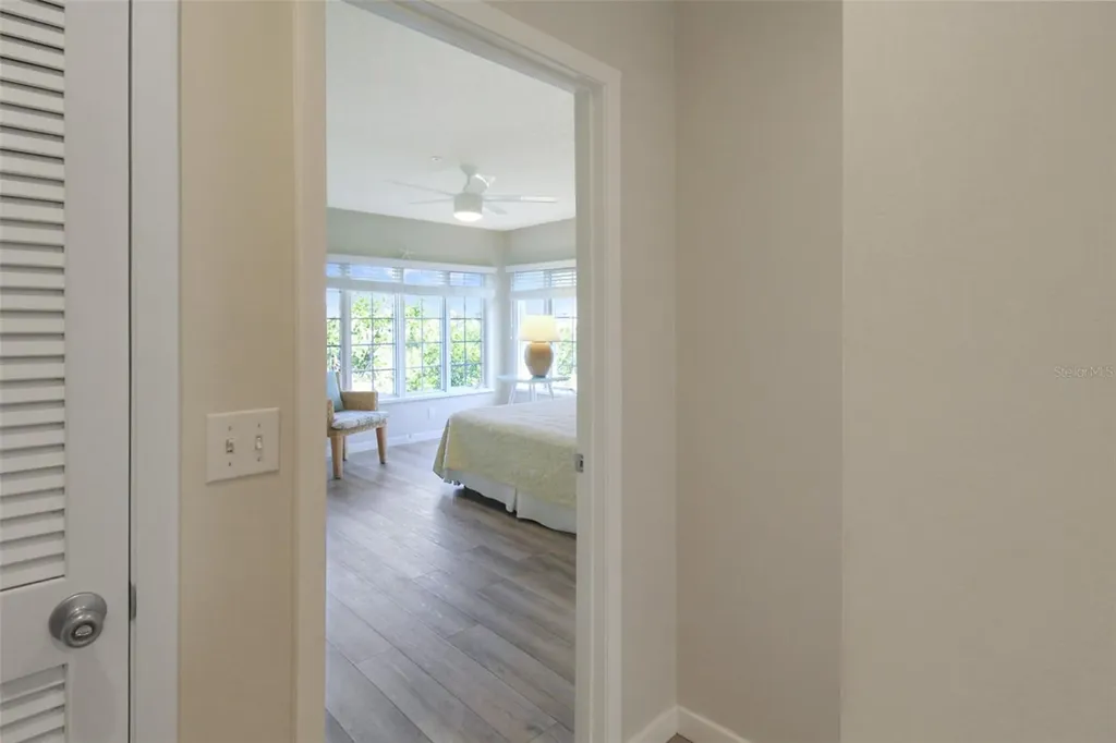 535 Forest Way Longboat Key FL 34228