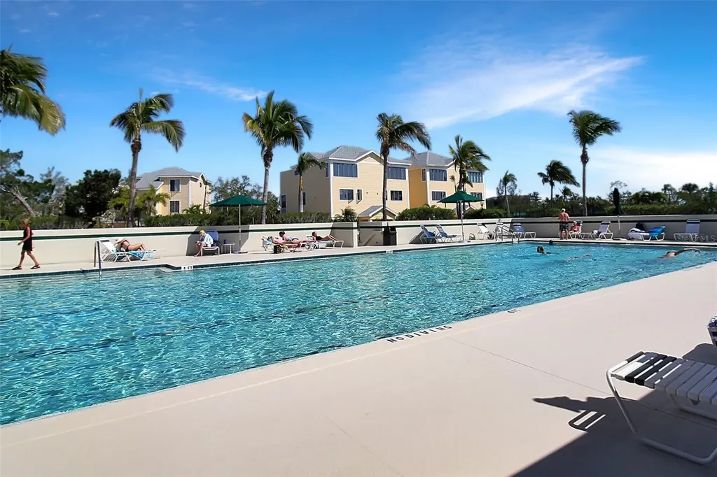 535 Forest Way Longboat Key FL 34228