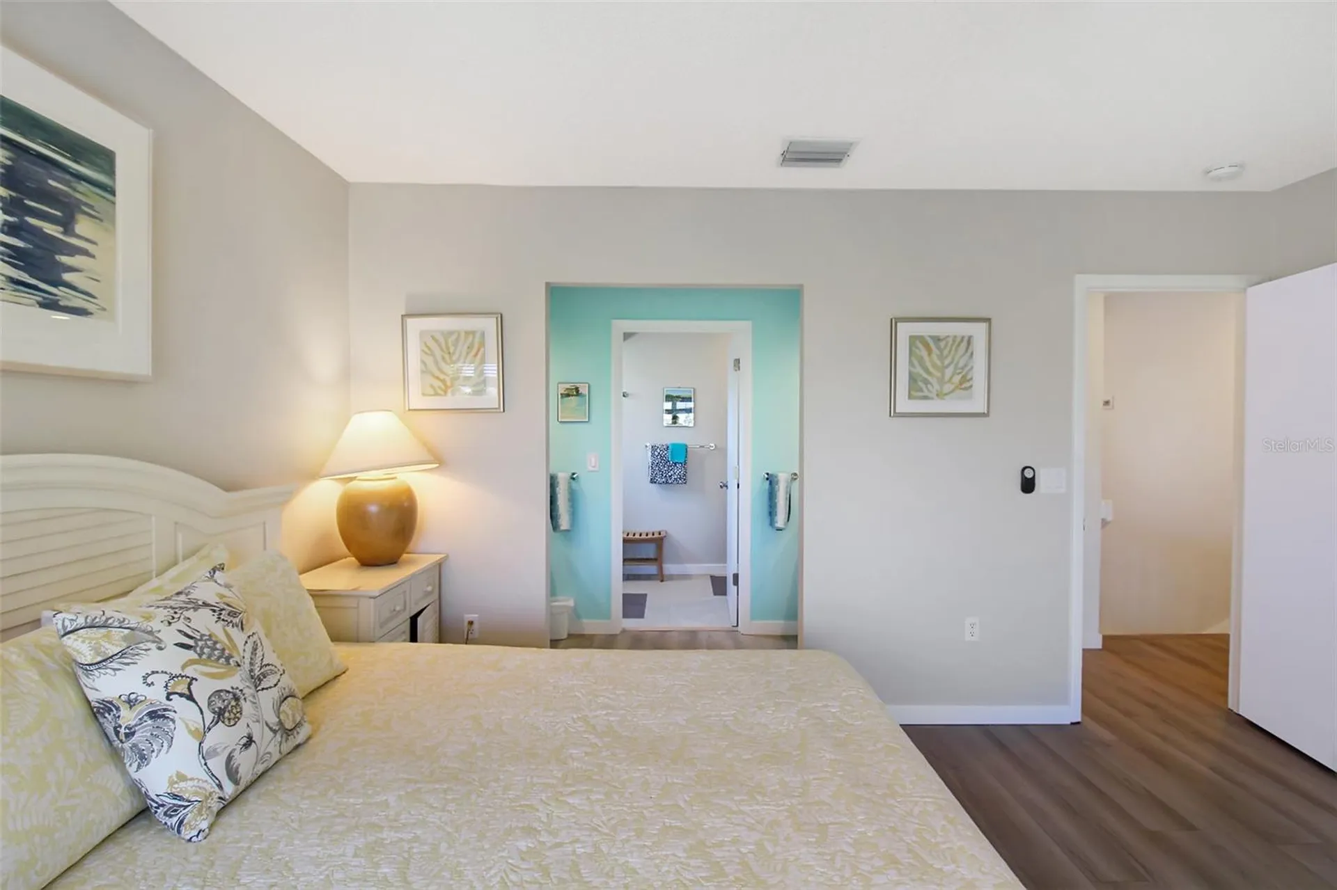 535 Forest Way Longboat Key FL 34228