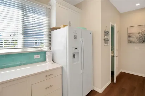 535 Forest Way Longboat Key FL 34228