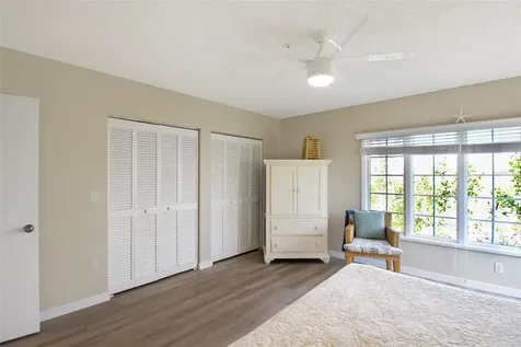 535 Forest Way Longboat Key FL 34228