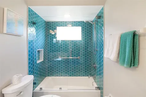 535 Forest Way Longboat Key FL 34228