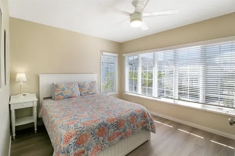 535 Forest Way Longboat Key FL 34228