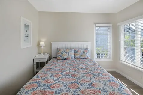 535 Forest Way Longboat Key FL 34228