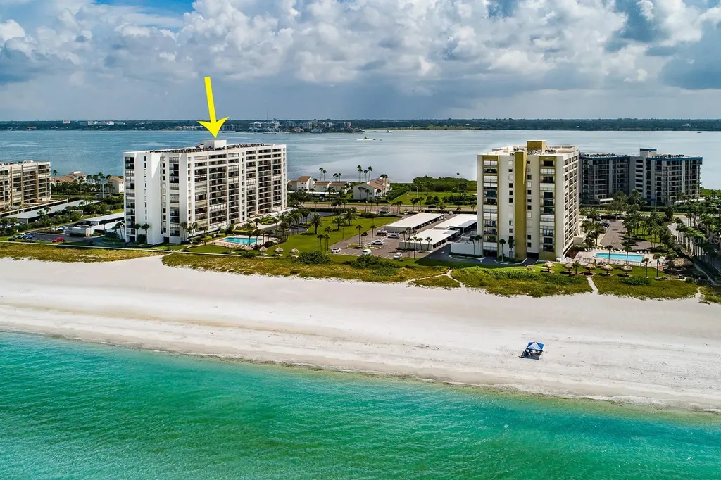 1460 Gulf Boulevard Clearwater Beach FL 33767