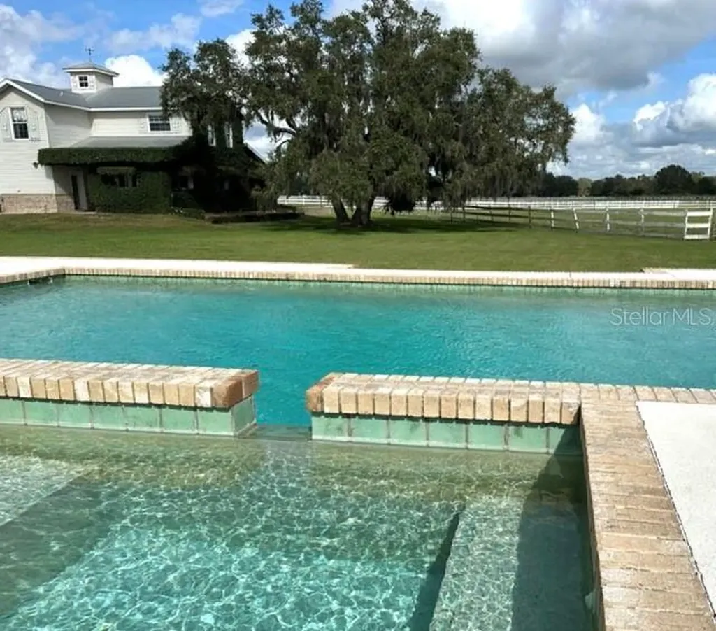 15200 Rawls Road Sarasota FL 34240