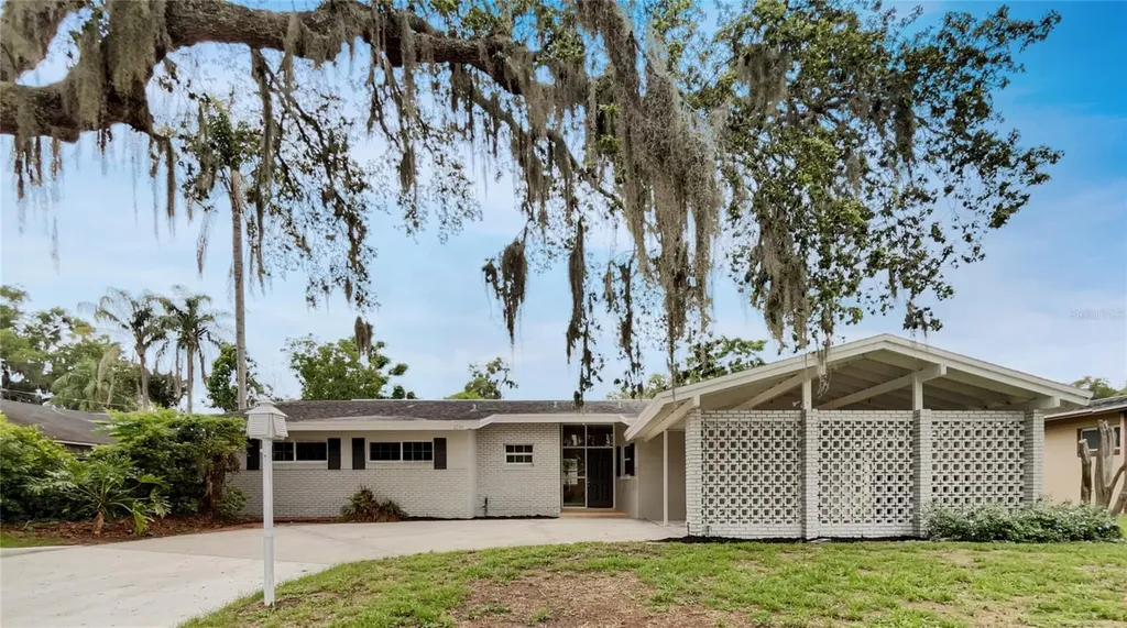 2710 Wyndham Lane Orlando FL 32808