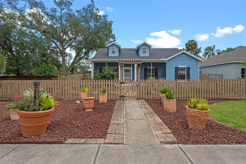 1407 S Palmetto Avenue Sanford FL 32771