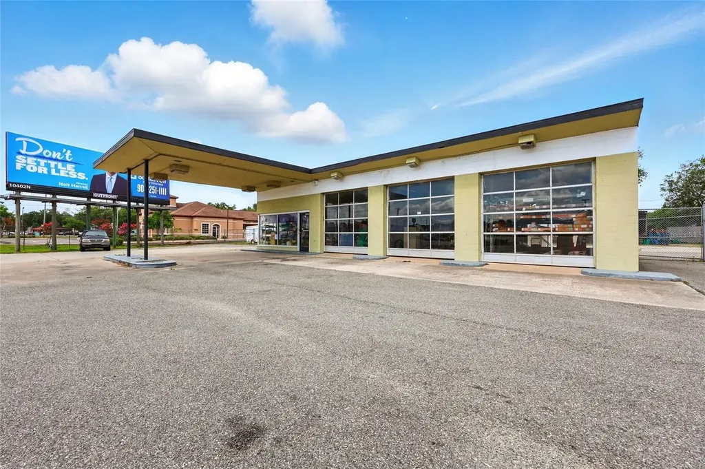 110 N State Road 19 Palatka FL 32177