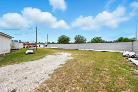 110 N State Road 19 Palatka FL 32177