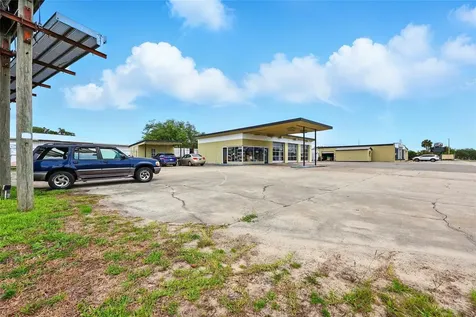 110 N State Road 19 Palatka FL 32177