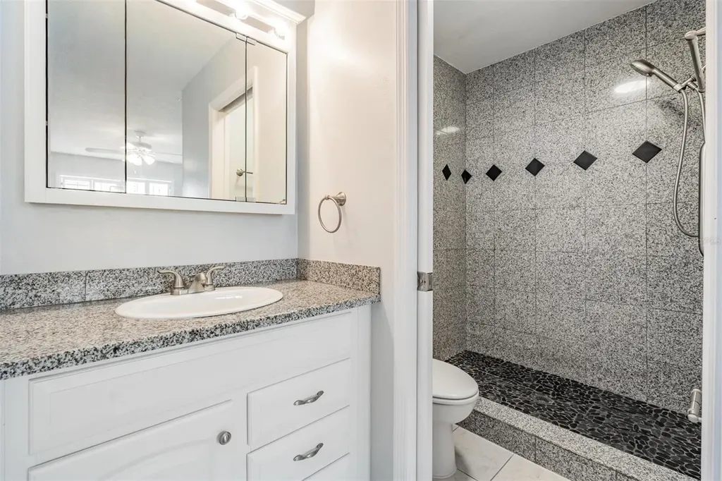 340 Causeway Boulevard Dunedin FL 34698