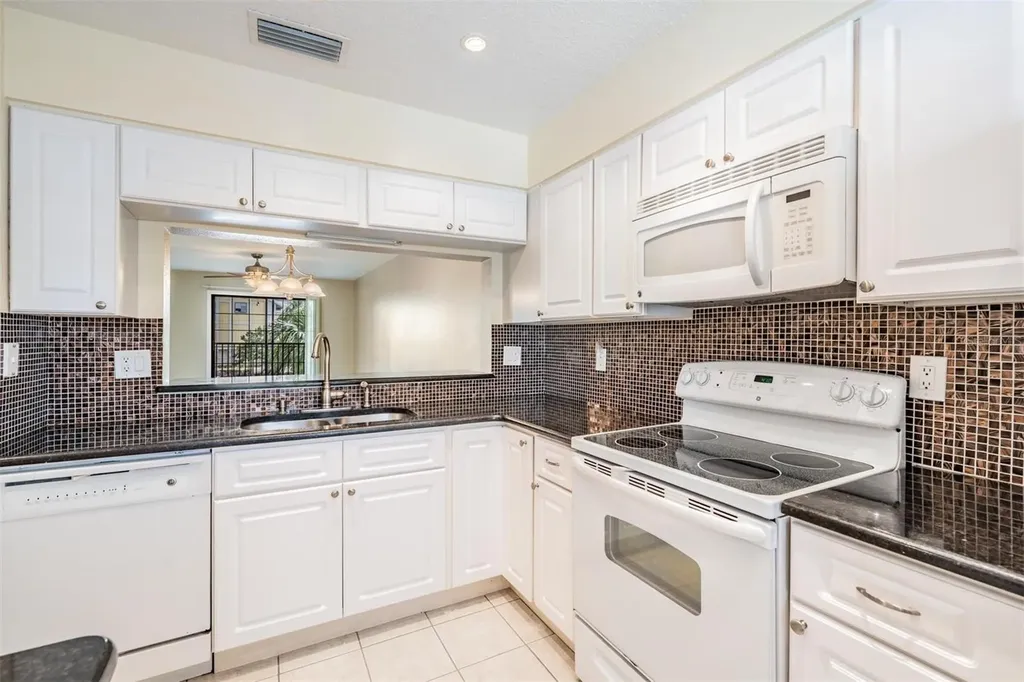 340 Causeway Boulevard Dunedin FL 34698