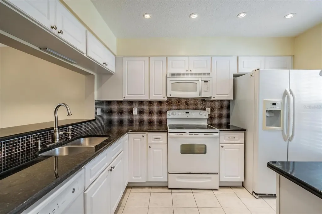 340 Causeway Boulevard Dunedin FL 34698