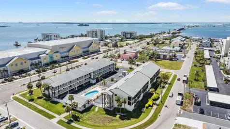 340 Causeway Boulevard Dunedin FL 34698