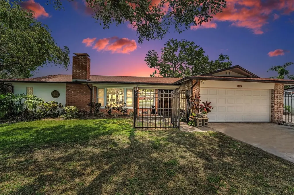 1899 Oak Park Drive S Clearwater FL 33764