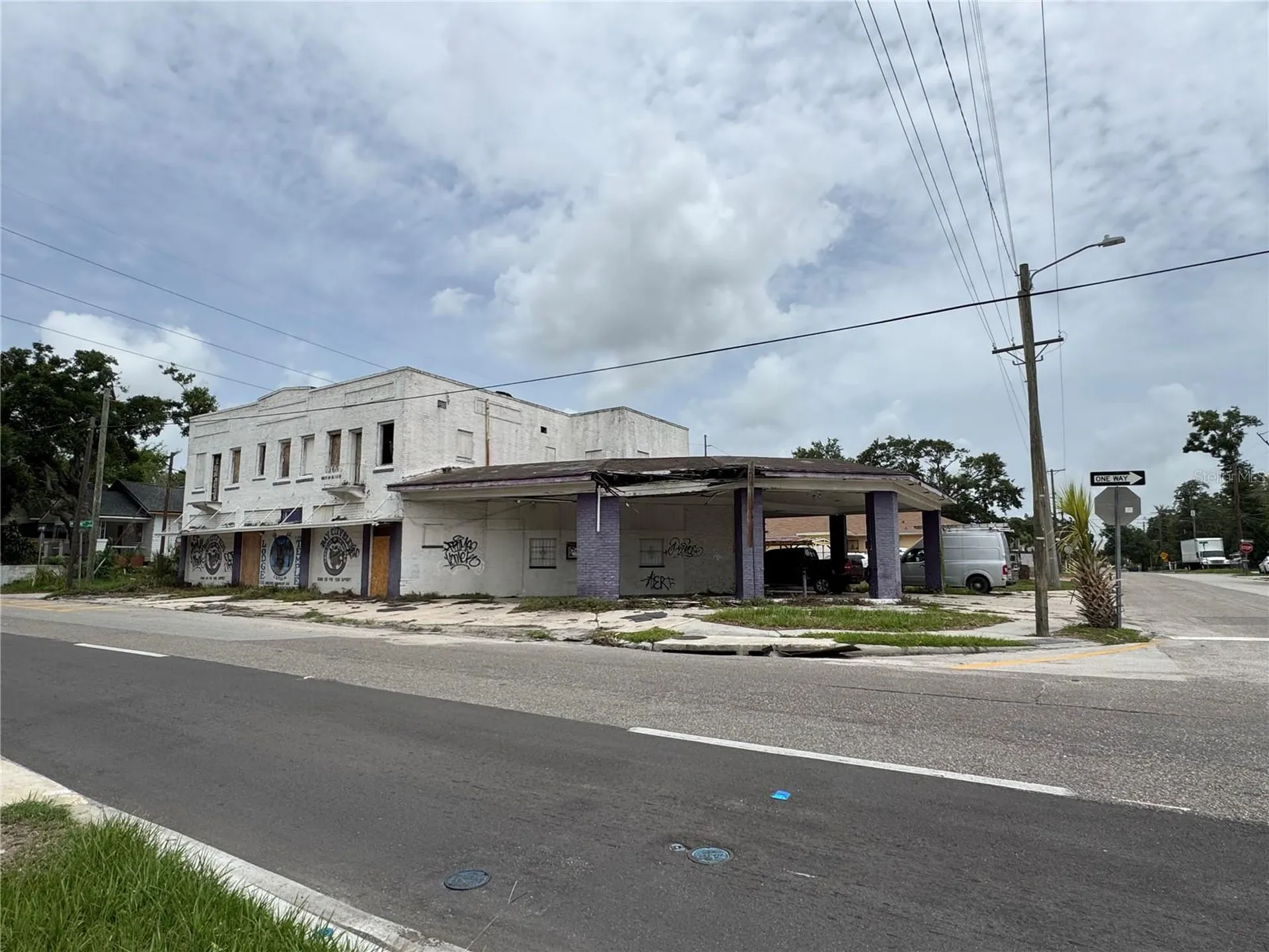 2804 E Columbus Drive Tampa FL 33605