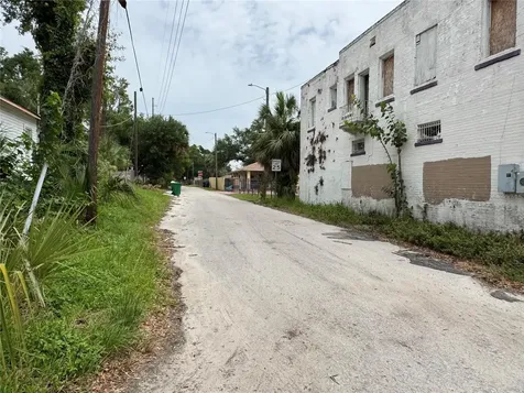 2804 E Columbus Drive Tampa FL 33605