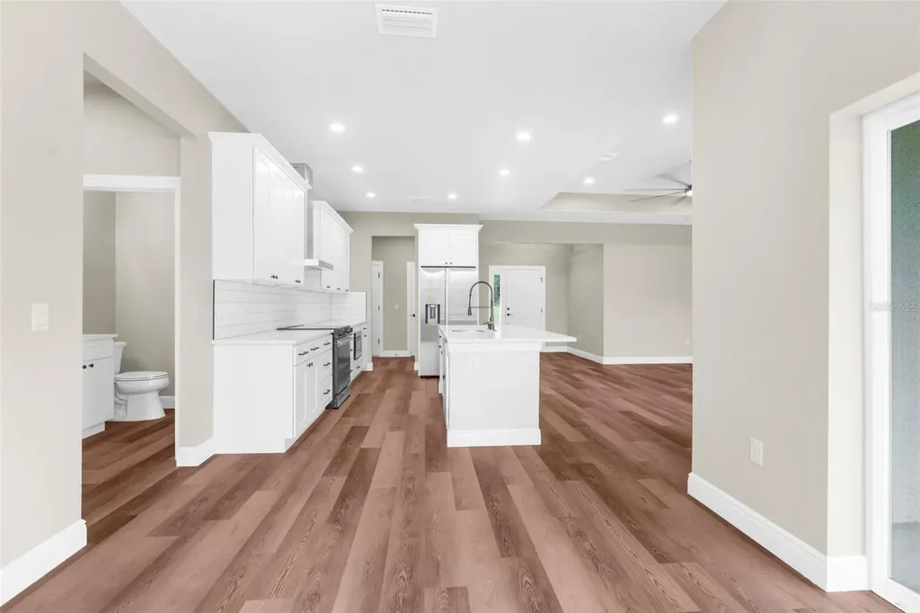 16123 Penn State Road Weeki Wachee FL 34614
