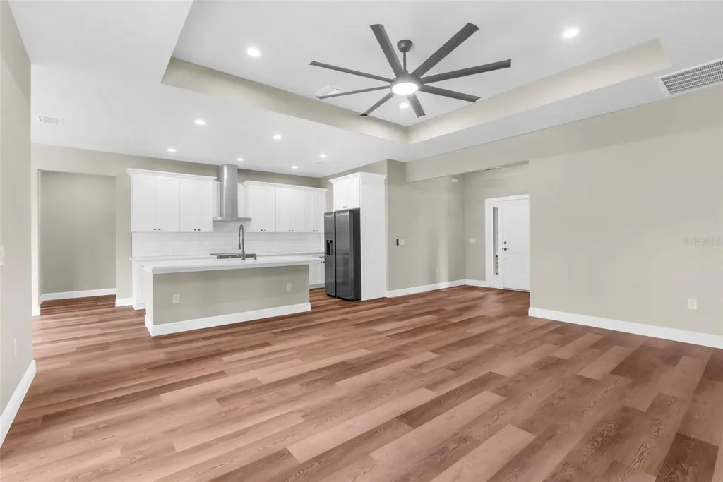 16123 Penn State Road Weeki Wachee FL 34614