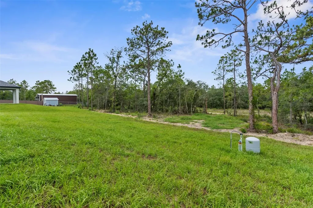16123 Penn State Road Weeki Wachee FL 34614