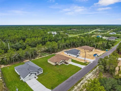16123 Penn State Road Weeki Wachee FL 34614