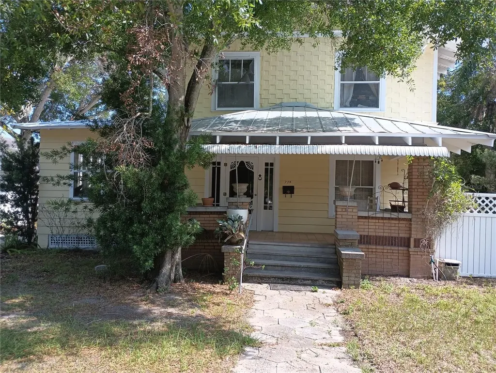 774 32nd Avenue N St Petersburg FL 33704