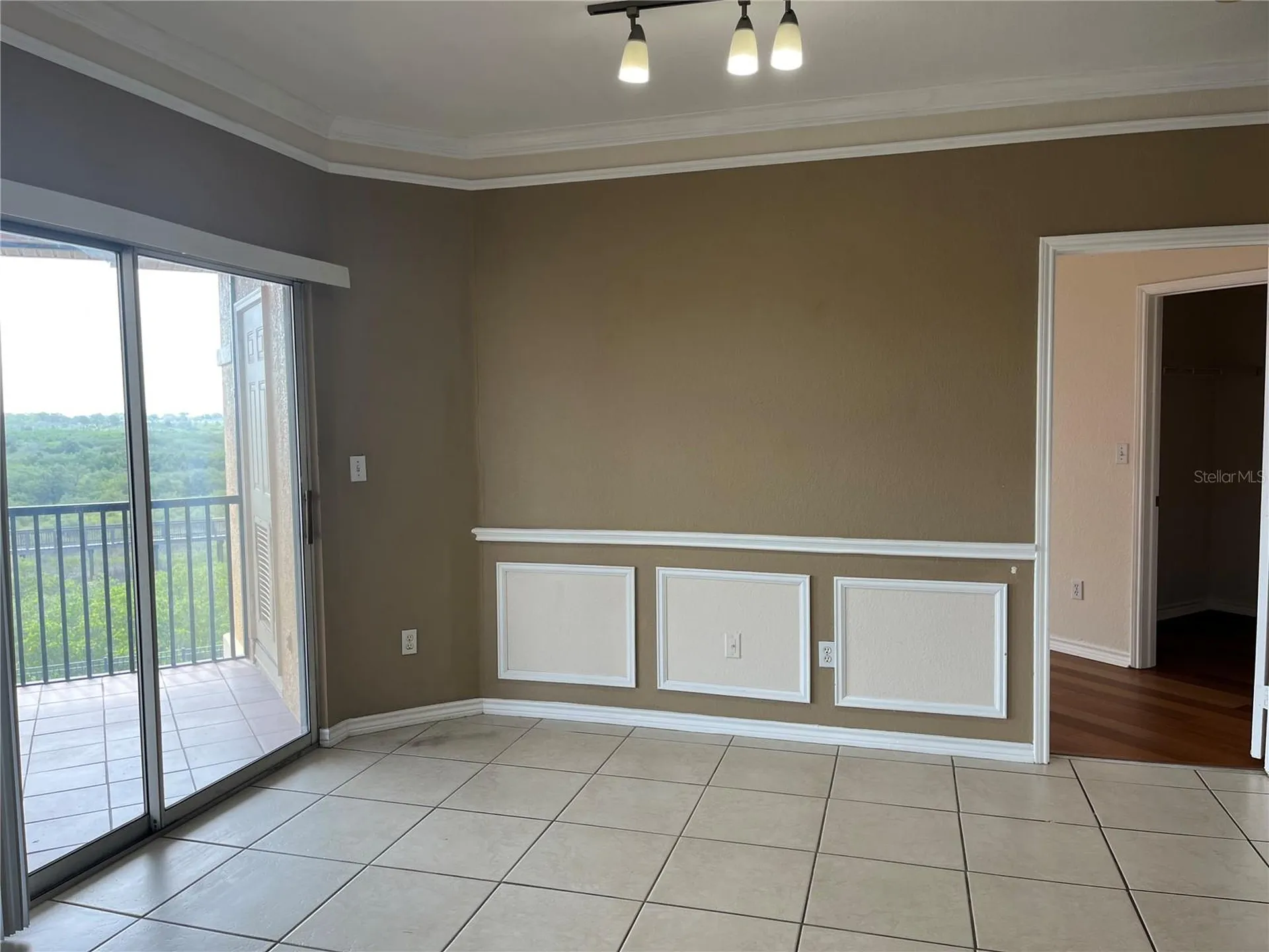 4305 Bayside Village Drive Tampa FL 33615