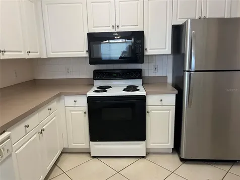 4305 Bayside Village Drive Tampa FL 33615