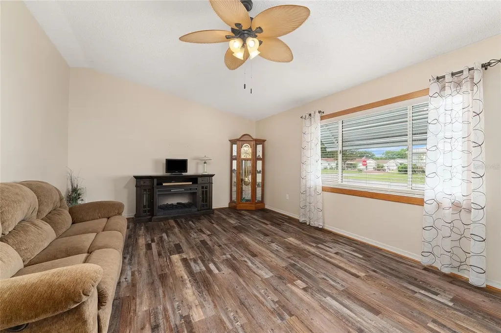9499 SE 174th Loop Summerfield FL 34491