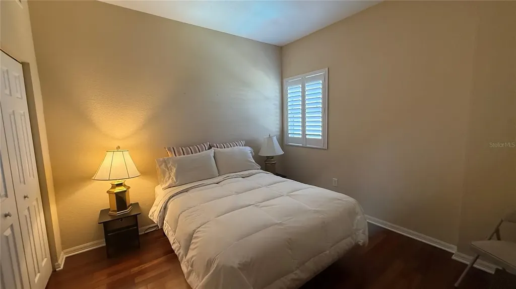 1064 N Tamiami Trail Sarasota FL 34236