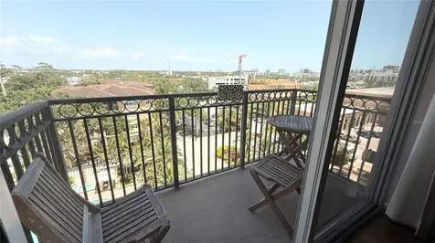 1064 N Tamiami Trail Sarasota FL 34236