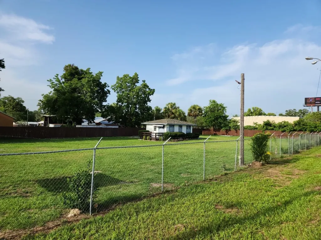 909 SW (hwy 200) 10th Street Ocala FL 34471
