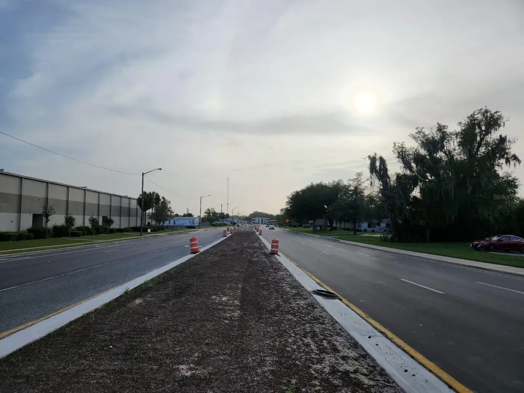 909 SW (hwy 200) 10th Street Ocala FL 34471