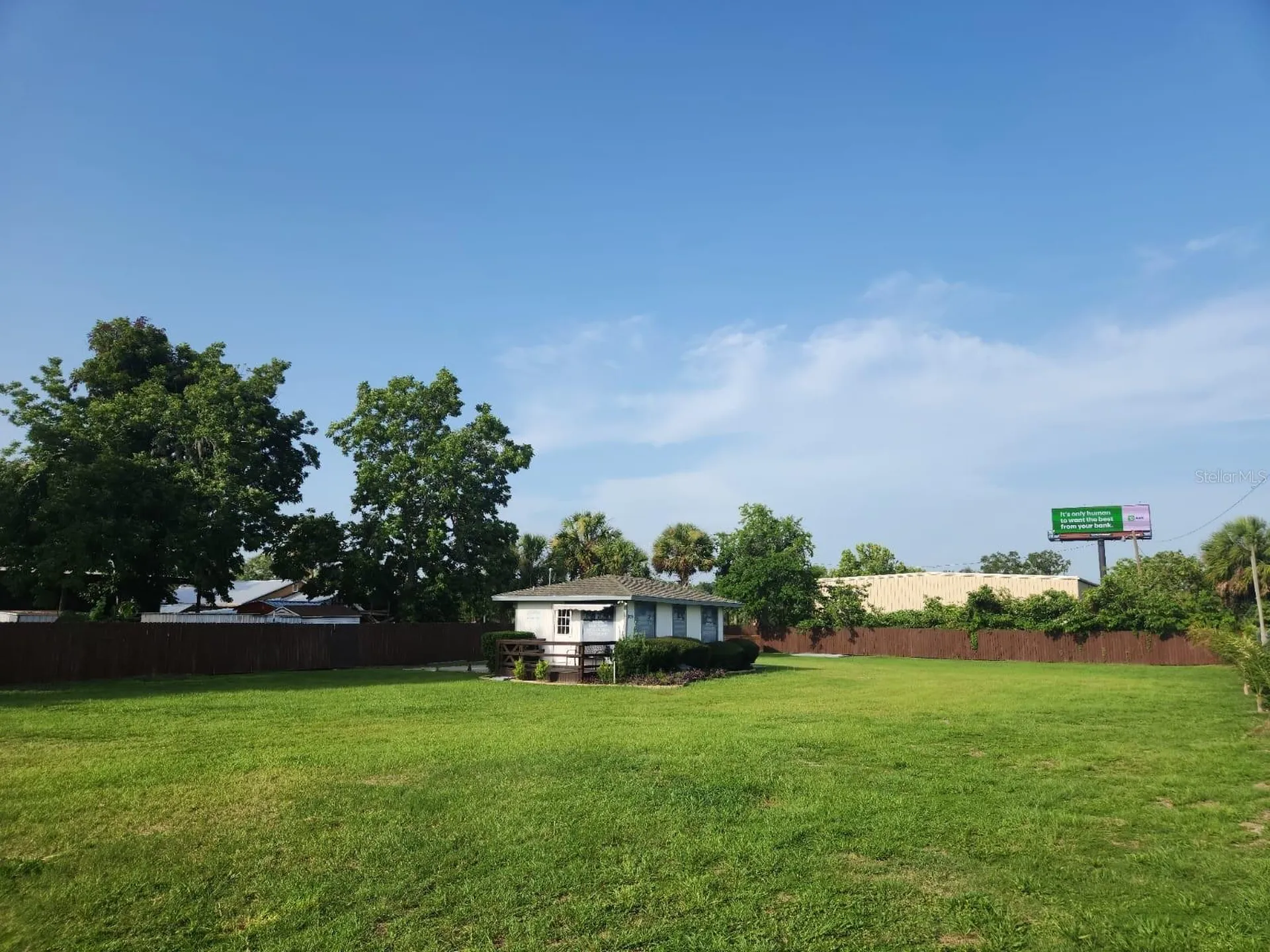 909 SW (hwy 200) 10th Street Ocala FL 34471