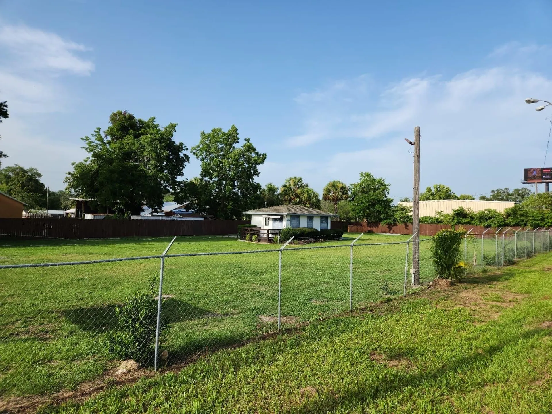 909 SW (hwy 200) 10th Street Ocala FL 34471