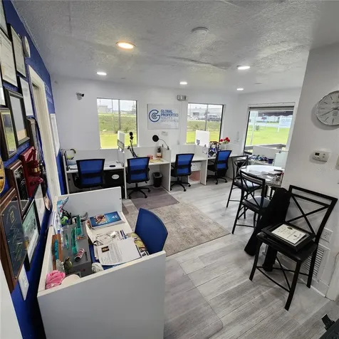 909 SW (hwy 200) 10th Street Ocala FL 34471