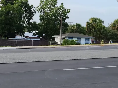 909 SW (hwy 200) 10th Street Ocala FL 34471
