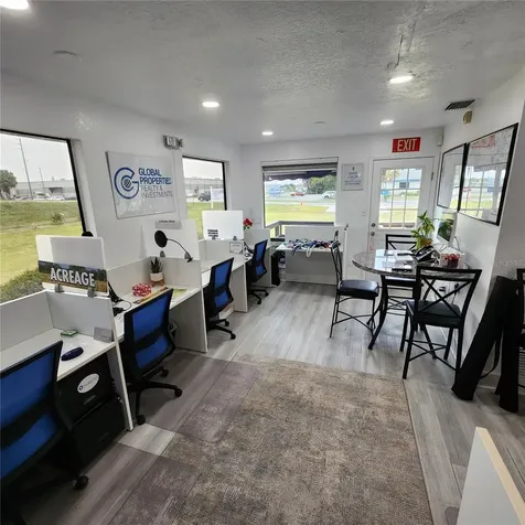 909 SW (hwy 200) 10th Street Ocala FL 34471