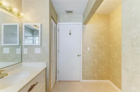 4227 Placid Drive Sarasota FL 34243