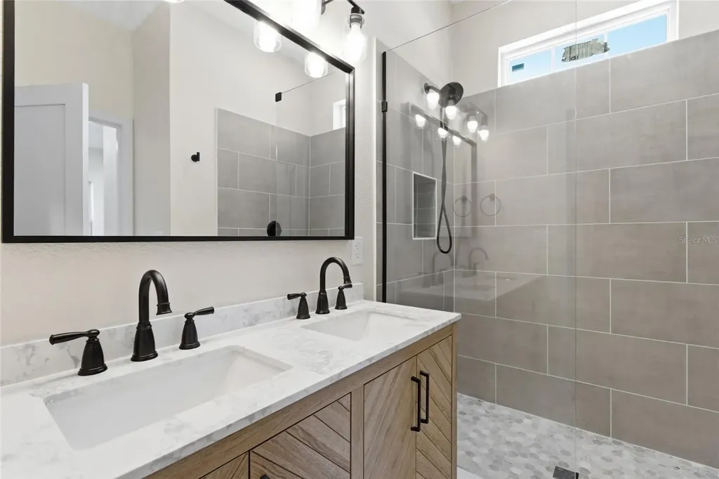 4755 11th Avenue S St Petersburg FL 33711