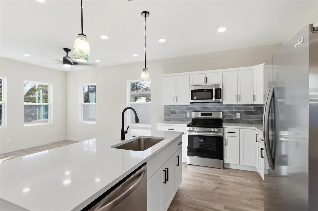 4755 11th Avenue S St Petersburg FL 33711