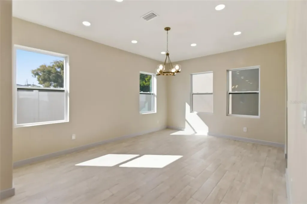 4759 11th Avenue S St Petersburg FL 33711