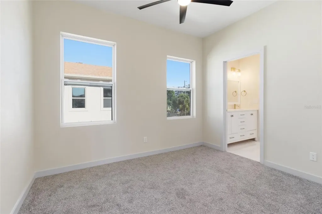 4759 11th Avenue S St Petersburg FL 33711