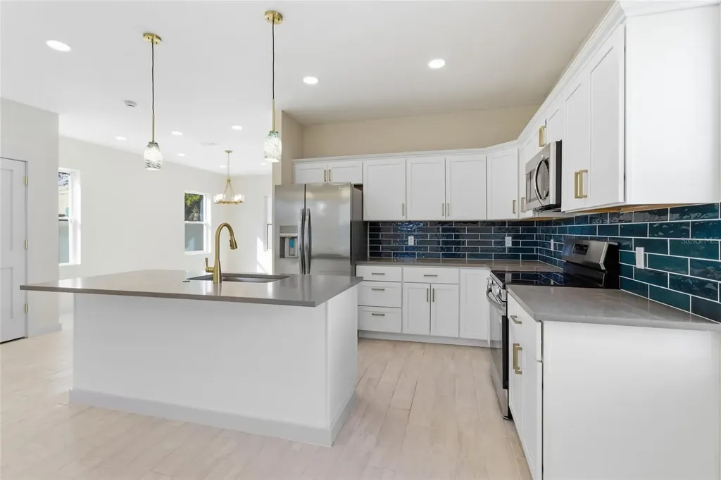 4759 11th Avenue S St Petersburg FL 33711